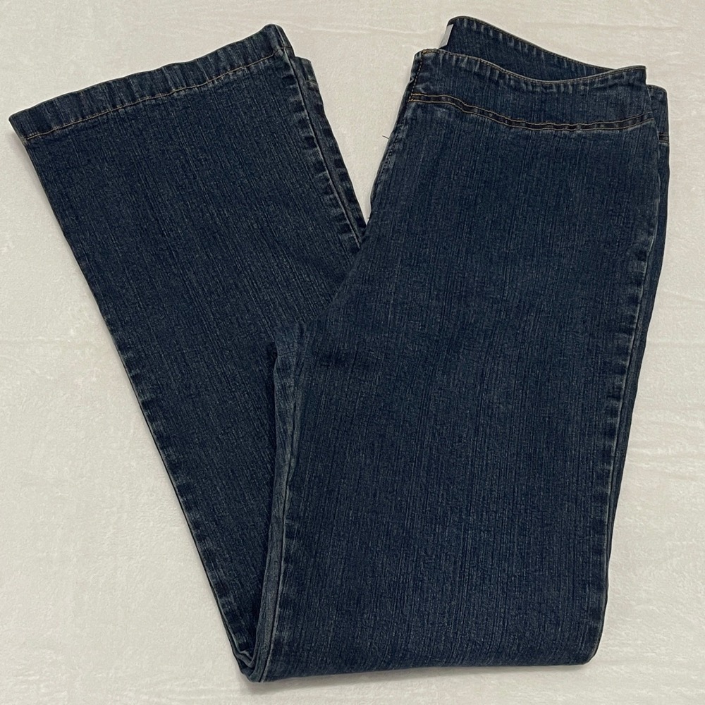 Soft Surroundings Women Sz Med Dark Wash Flare Leg Jeans Zipper Fly Cotton Blend - Picture 2 of 11